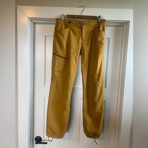 Patagonia Hiking Pants - Size 6